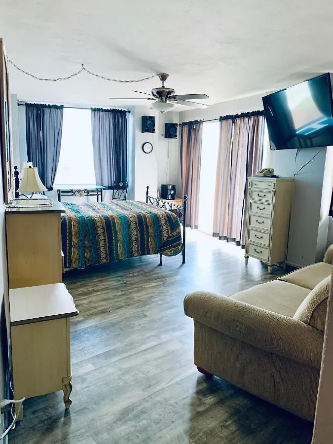 Sea Dip Beach Resort Daytona Beach